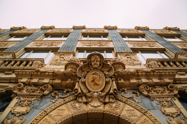 A Spanish-baroque-inspired hallucination