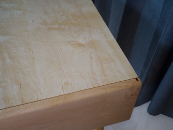Console (top, detail)