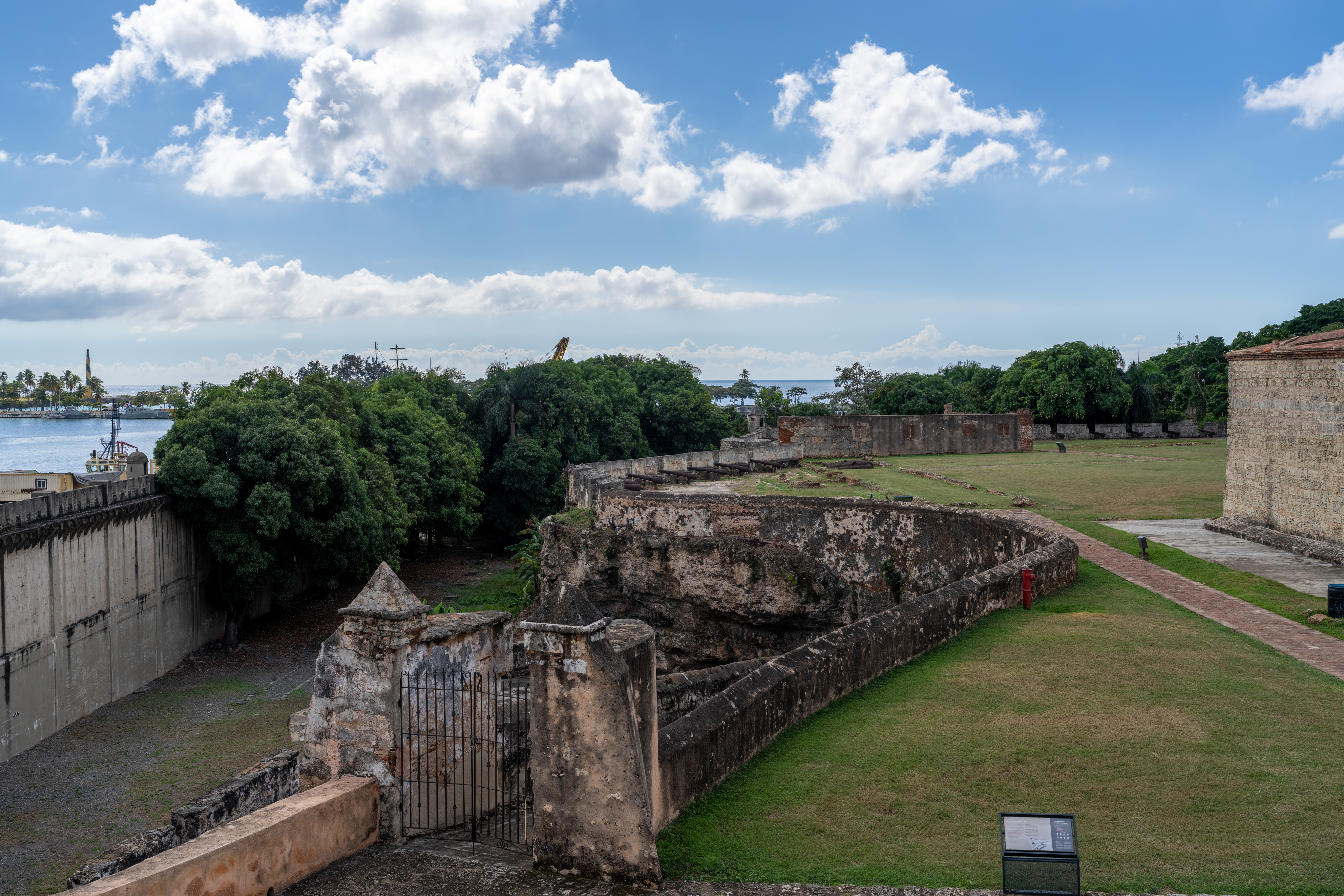 _DSC3280-HDR.dng