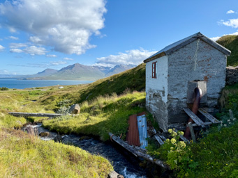 Stream, building