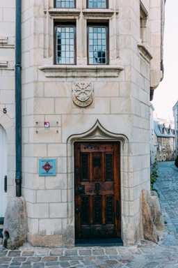 A door in Angers