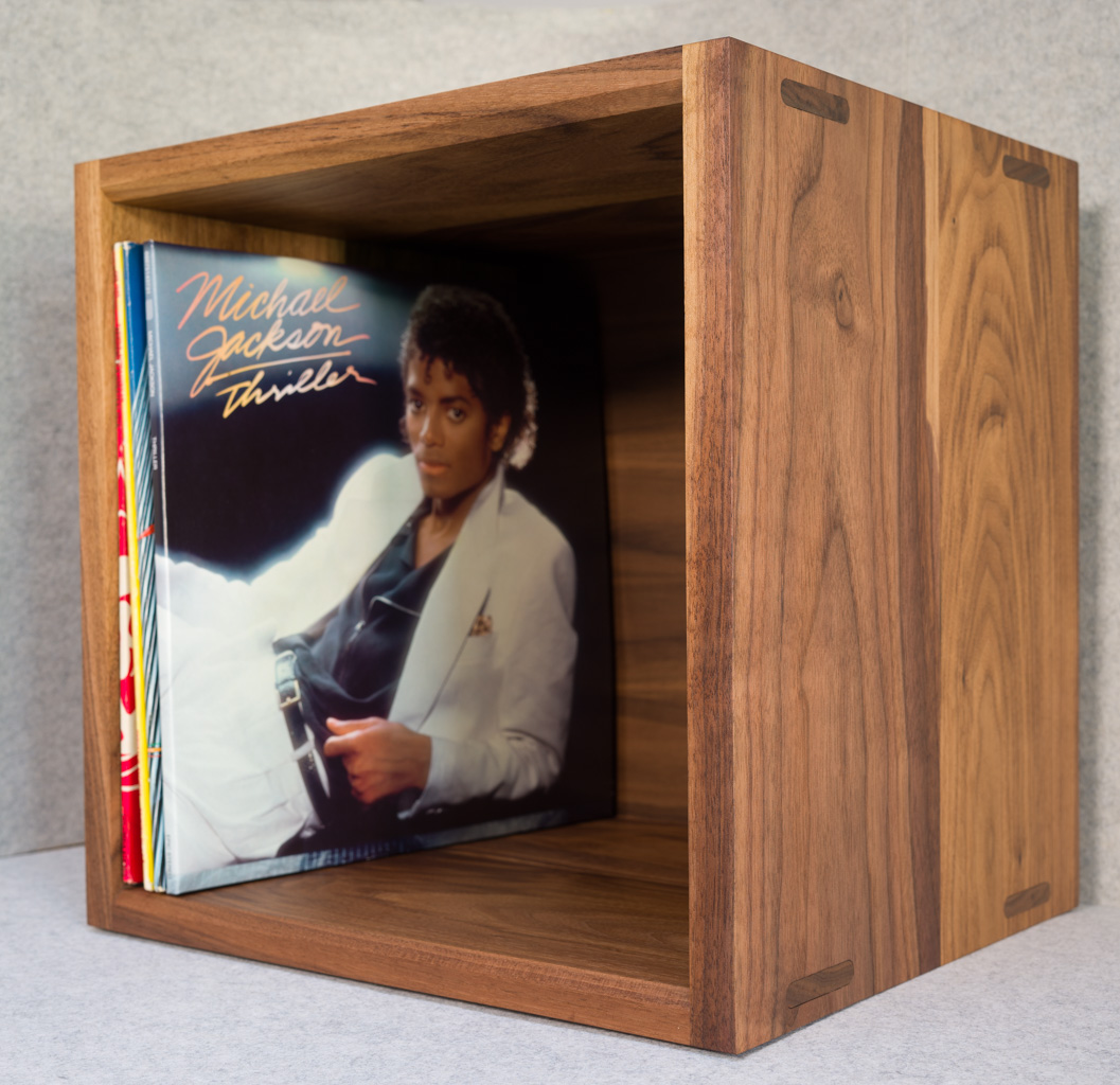 Record cube